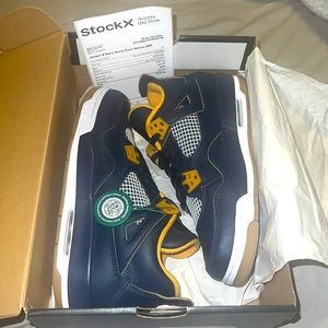 New Jordan 4s Dunk From Above